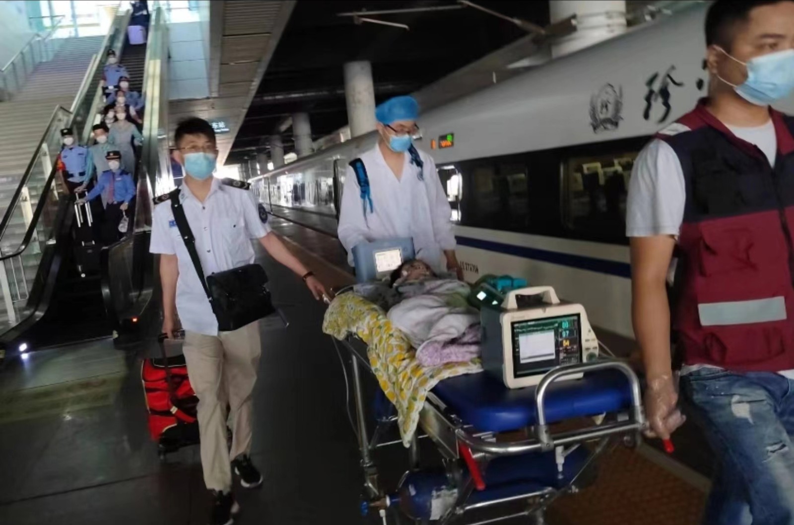 恩平市高铁转运公司